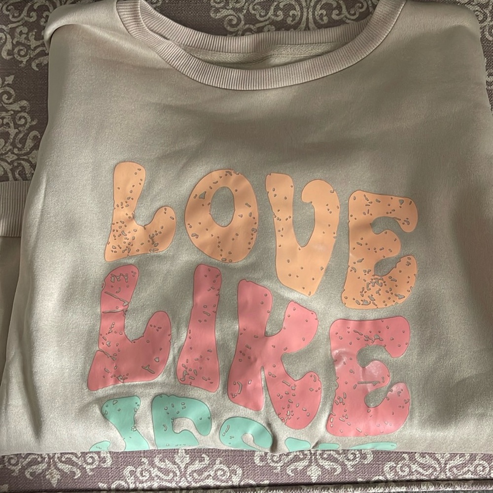 SHEIN sweatshirt new without tags